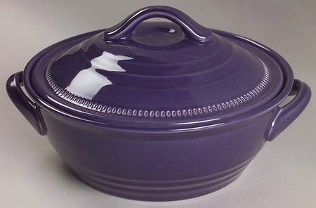 Craft Colors Eggplant 2 Qt Round Covered Casserole
