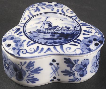 Delft Blue Small Trinket Box & Lid