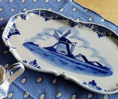 Delft Blue 9" Oval Tray