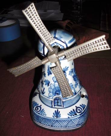 Delft Blue Music Box