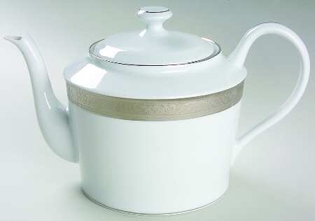 Trianon Platinum Teapot & Lid