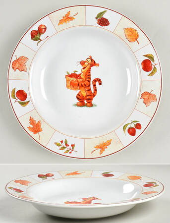 Winnie The Pooh (Red Grid Border) 9" Individual Pasta Bowl