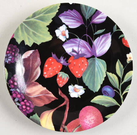 Wild Berries Dessert/Pie Plate
