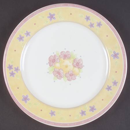 Pooh Bouquet Dinner Plate
