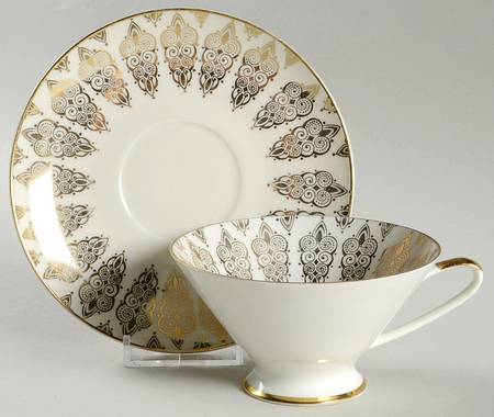 DWX1 Footed Cup & Saucer Set