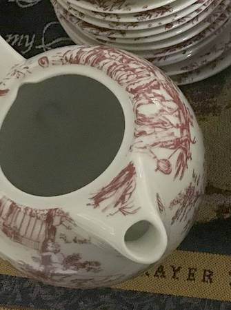 Heloise Teapot No Lid