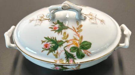 DEI106 Oval Covered Vegetable