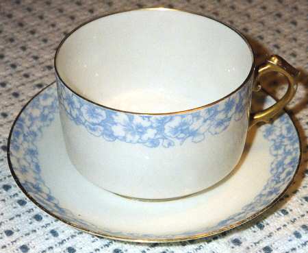 DEI113 Flat Cup & Saucer Set