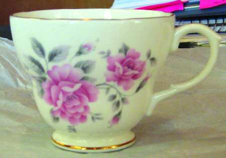 DUC46 Footed Cup