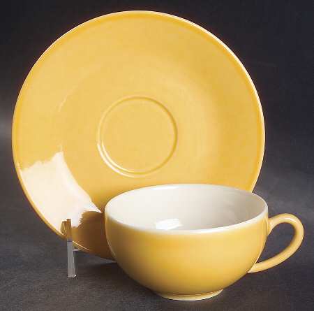 Color Spirit Clementine Flat Cup & Saucer Set