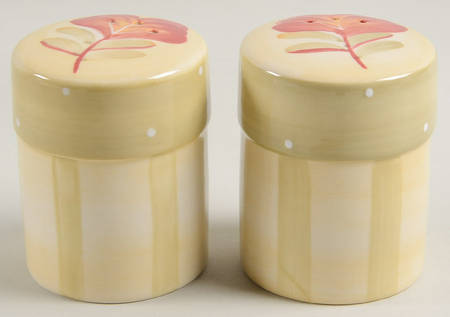 Cottage Hill Salt & Pepper Set