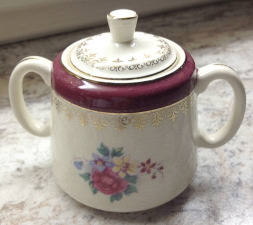 DAI1 Sugar Bowl & Lid