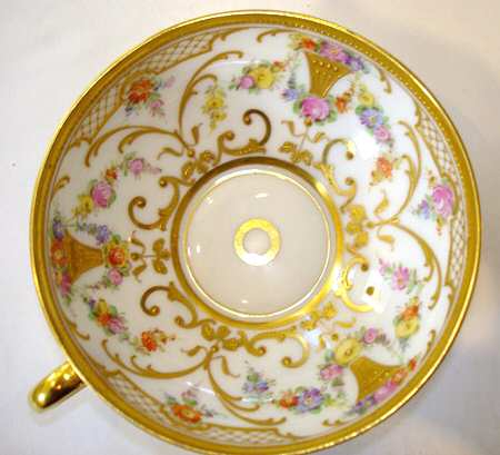 255 Footed Cup