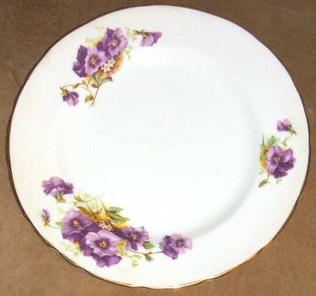 Viola by Delphine
