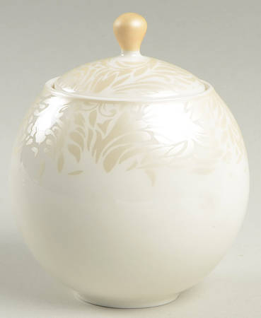 Lucille Gold Sugar Bowl & Lid