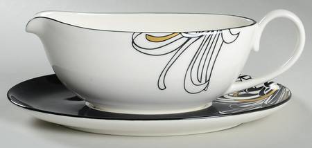 Chrysanthemum Gravy Boat & Underplate