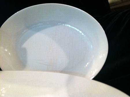 DOT17 9" Oval Vegetable Bowl