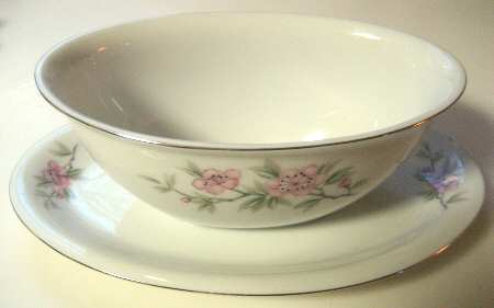 Blossom Time Gravy Boat with Attached Underplate