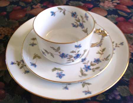 DMT49 Footed Cup & Saucer Set