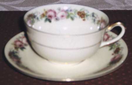 Julia Flat Cup & Saucer Set