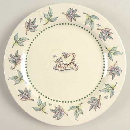 Winnie the Pooh (Leaf&Animal Rim) Salad Plate