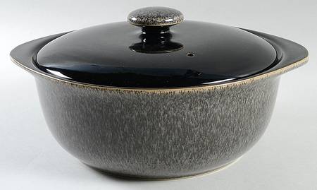 Praline 2.5 Qt Round Covered Casserole