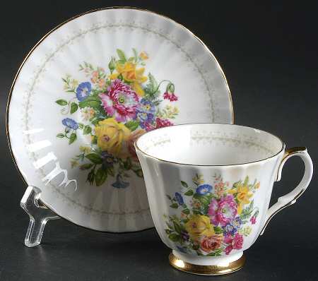 DUC63 Footed Cup & Saucer Set