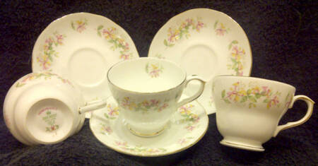 Honeysuckle Footed Cup & Saucer Set