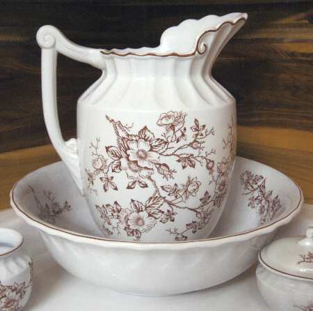Dakota Red Wash Pitcher