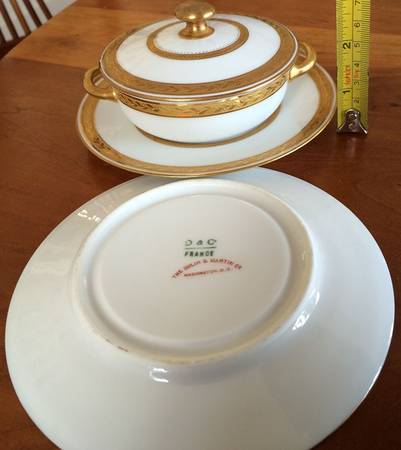 DEI189 Cream Soup Bowl & Saucer Set with Lid