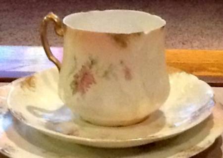 8993 Flat Cup & Saucer Set