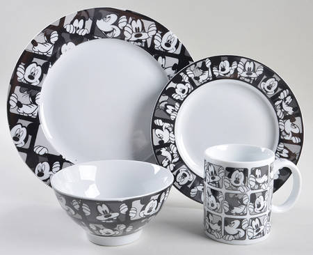 Mickey Grid 4 Piece Place Setting