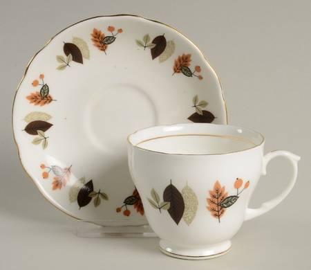 DUC91 Footed Cup & Saucer Set