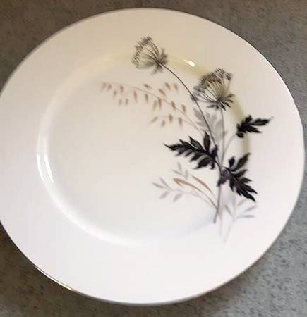Silhouette Dinner Plate