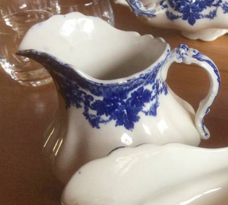 Emblem Blue Creamer
