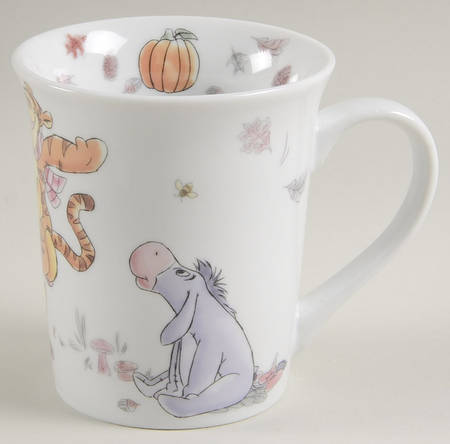 Winnie the Pooh Falling Leaves Mug by Zrike