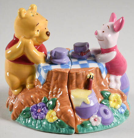 Winnie the Pooh (Miscellaneous) Figural Salt and Pepper