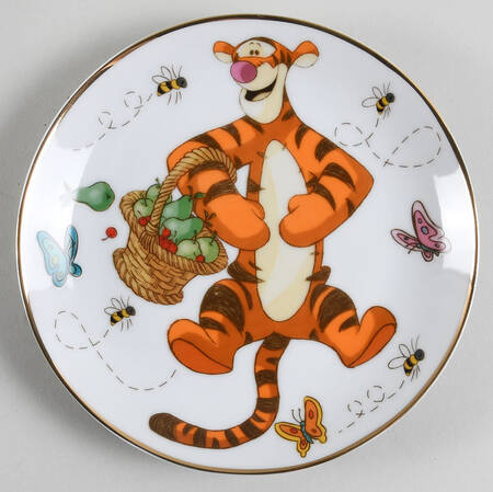 Winnie the Pooh Spring Days Appetizer Plate