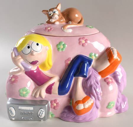 Cookie Jars Figural Cookie Jar & Lid