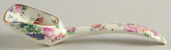 DORSET (CHEERY CHINTZ, GOLD TRIM) Nut Scoop