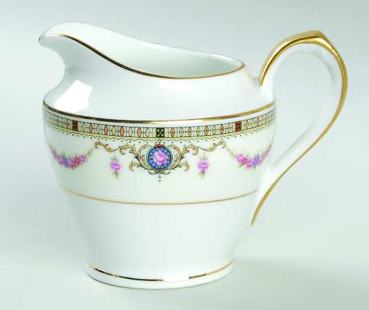 EAM3 (CREAM RIM) Creamer