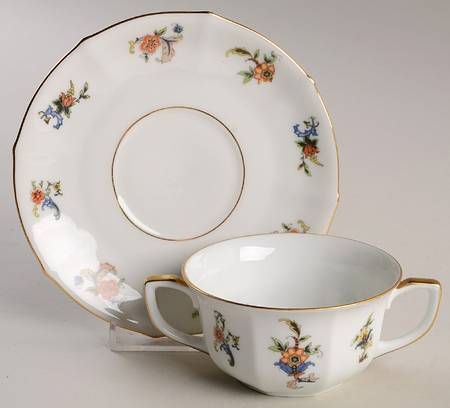 EAM8 Flat Bouillon Cup & Saucer
