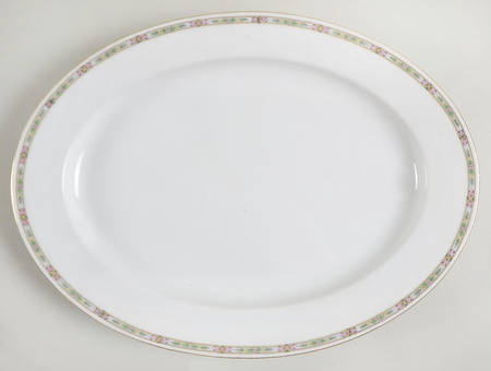The Hanover 13" Oval Serving Platter
