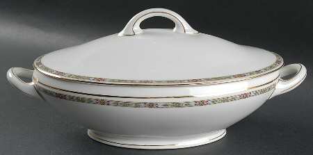 The Hanover Oval Covered Vegetable
