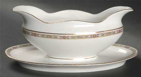 The Hanover Gravy Boat with Attached Underplate