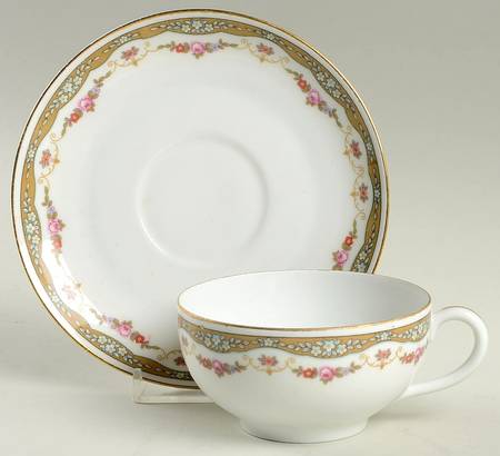 The Moran Flat Cup & Saucer Set