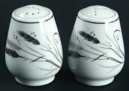 Ceralia Salt & Pepper Set