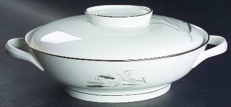 Ceralia Oval Covered Vegetable