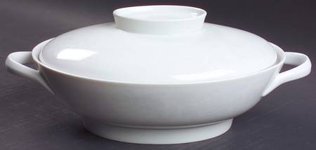 Damask Oval Covered Vegetable