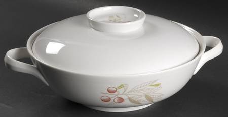 Forever Spring (Coupe) Round Covered Vegetable